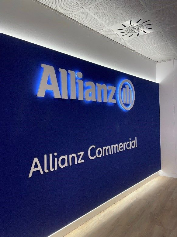 Allianz Commercial: Allianz Commercial: новое имя в оформлении офиса. Материал из презентации проекта.